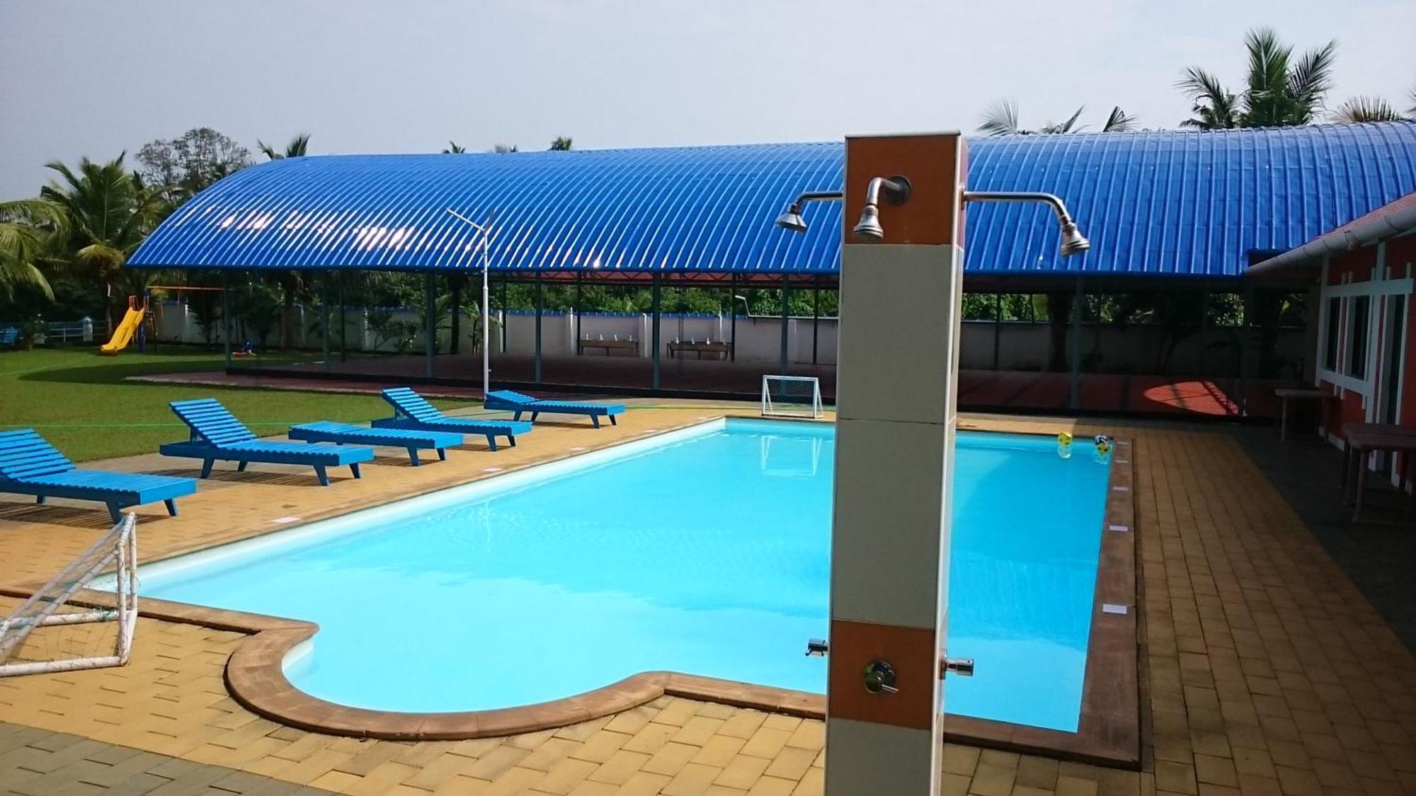 Blue Waters Cherai Черай Бийч Екстериор снимка